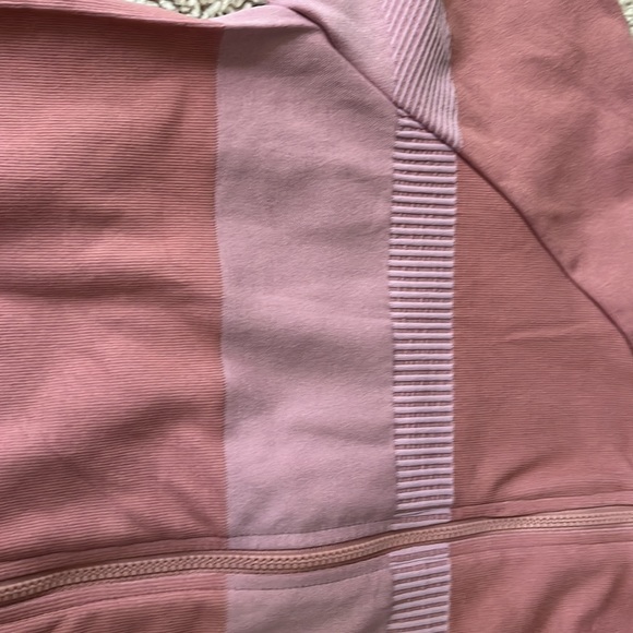 Fabletics cropped zip jacket - Picture 2 of 5